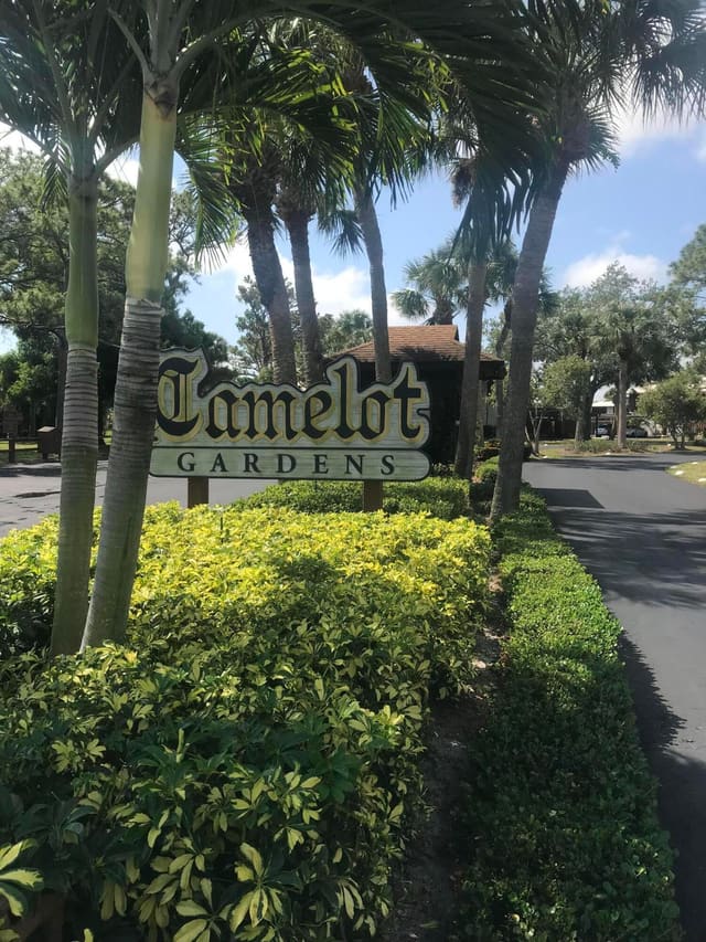 303 SE Castle Court SE 3-C, Port St. Lucie, FL 34952