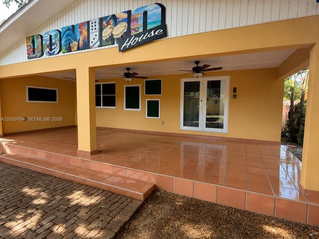 985 SW 10th Street 3, Miami, FL 33130
