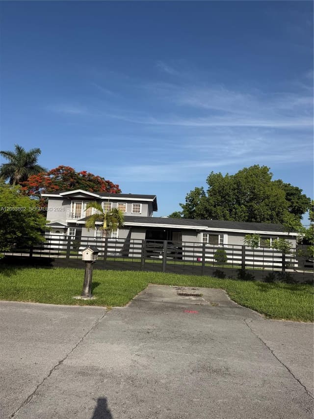 440-442 SW 81st Avenue, Miami, FL 33144
