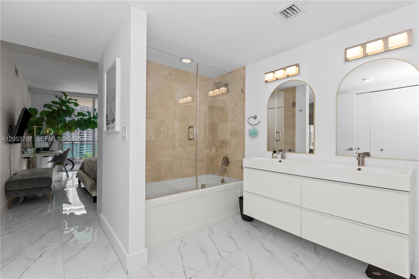 350 S Miami Avenue 2102, Miami, FL 33130 photo 19