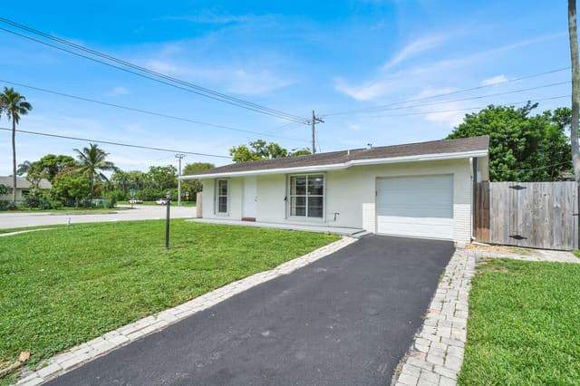 22229 SW 65TH Terrace, sold in Sandalfoot Cove Sec 9, Boca Raton, FL