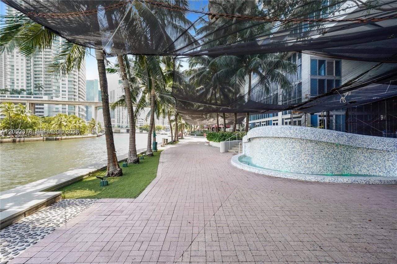 185 SW 7th Street 3100, Miami, FL 33130 photo 11