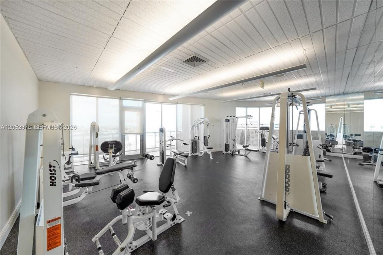 185 SW 7th Street 3100, Miami, FL 33130 photo 12