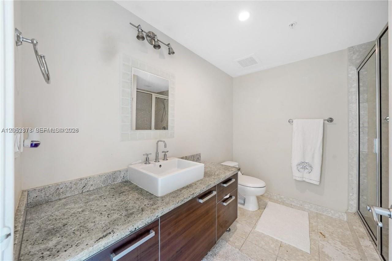 185 SW 7th Street 3100, Miami, FL 33130 photo 7