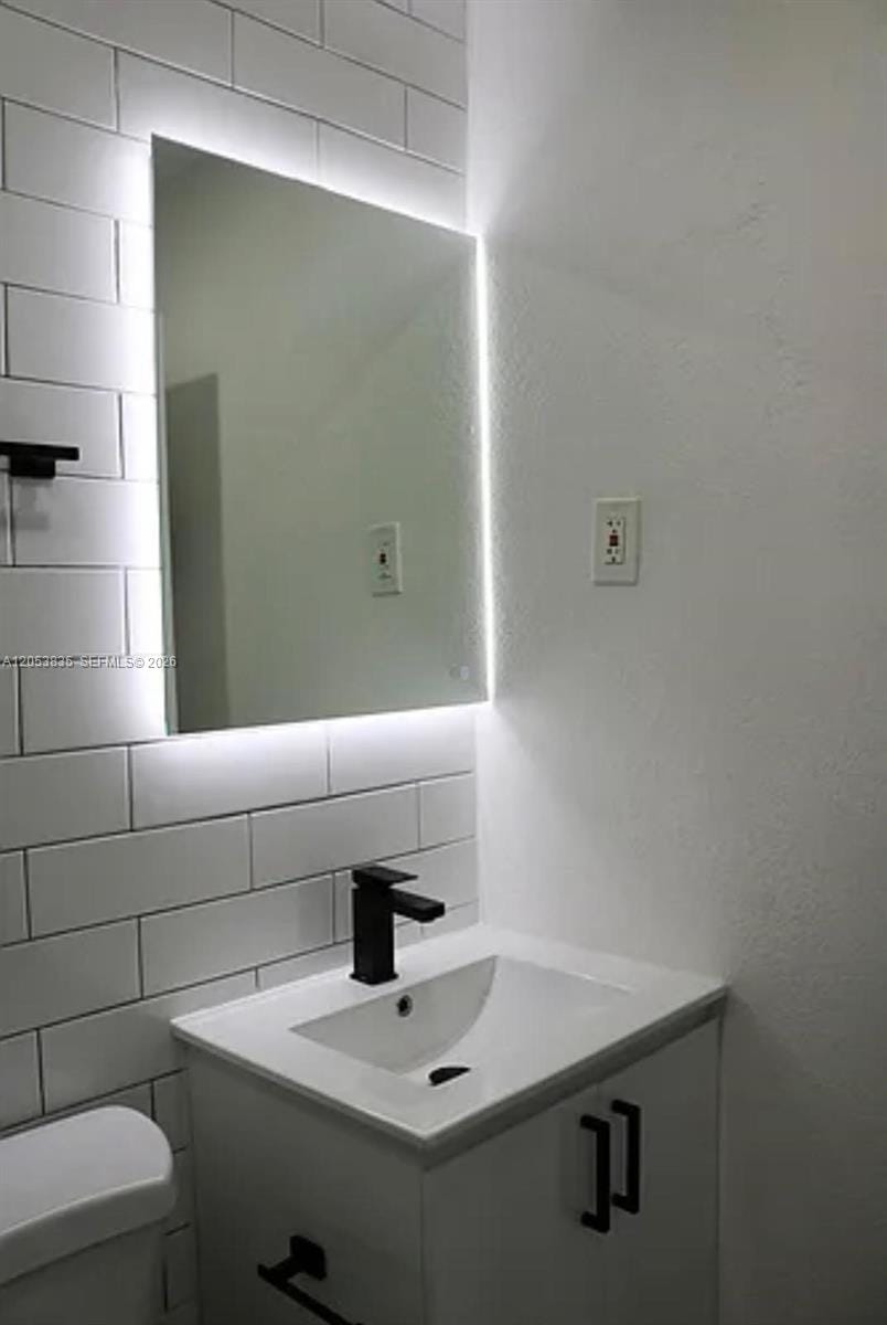 1237 NW 33rd Avenue, Miami, FL 33125 photo 8