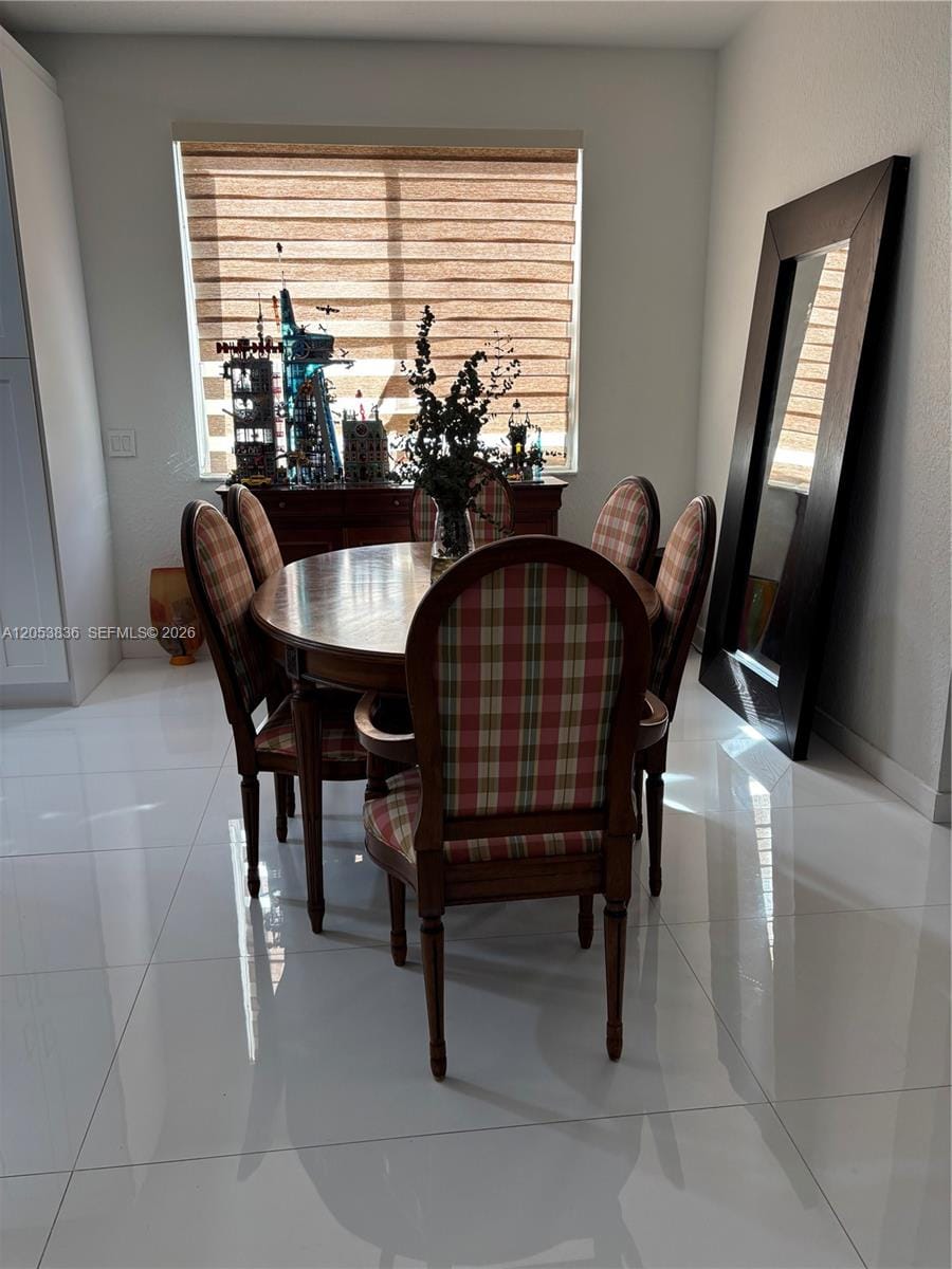 1362 Canary Island Drive — photo 5