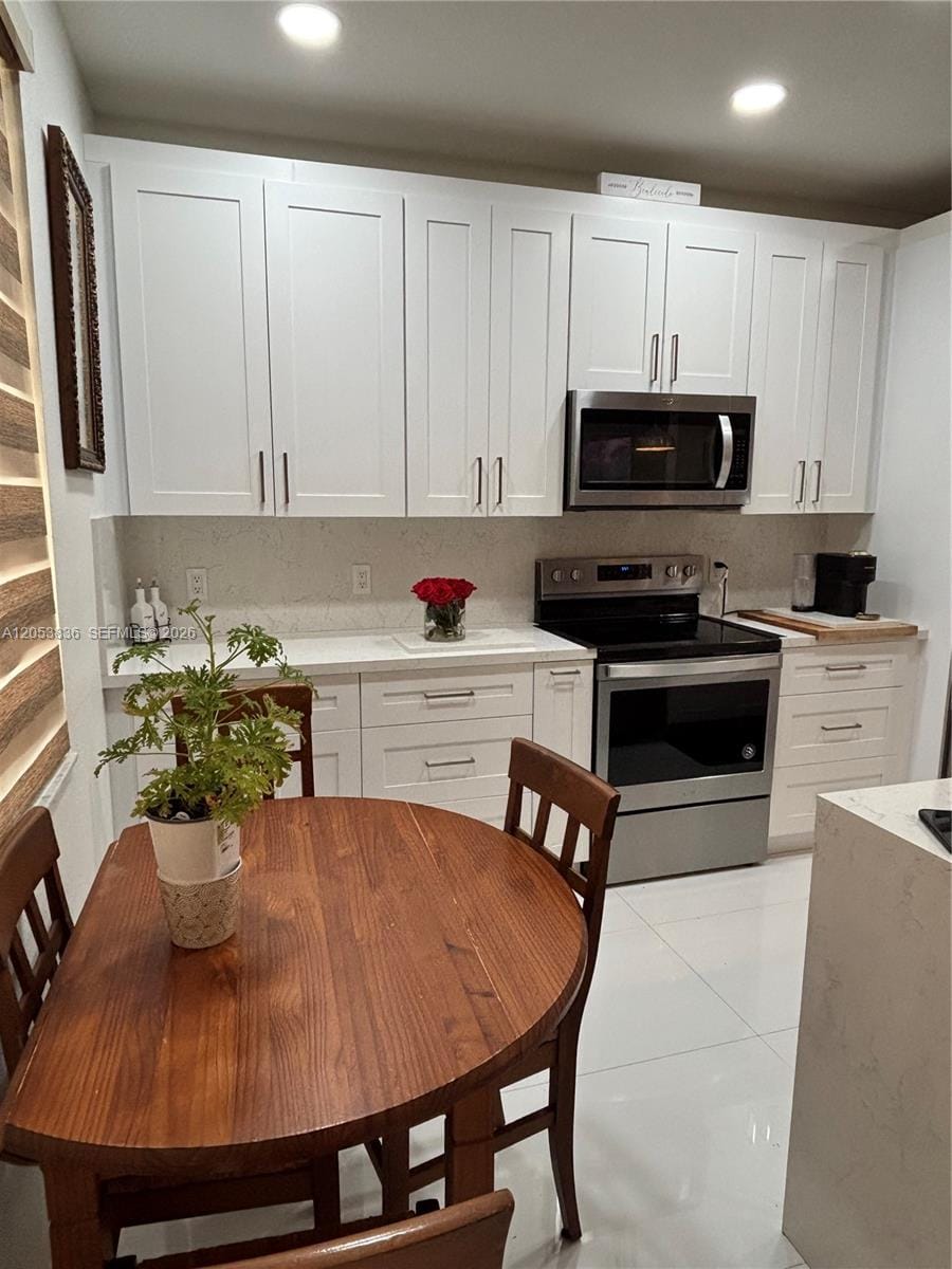 1362 Canary Island Drive — photo 9