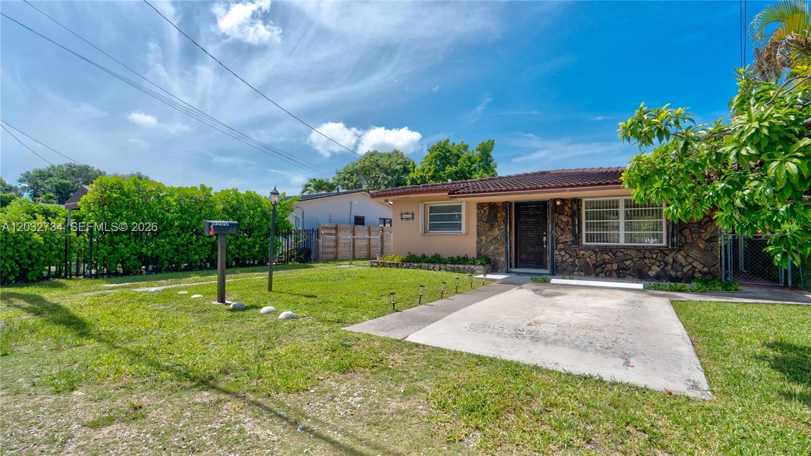 6560 SW 34th Street, Miami, FL 33155 photo 2