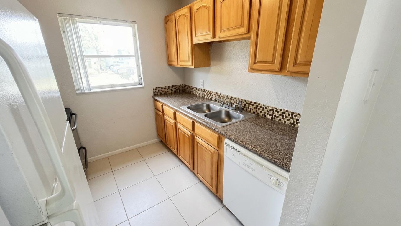 200 Croton Avenue 111, Lantana, FL 33462 photo 20