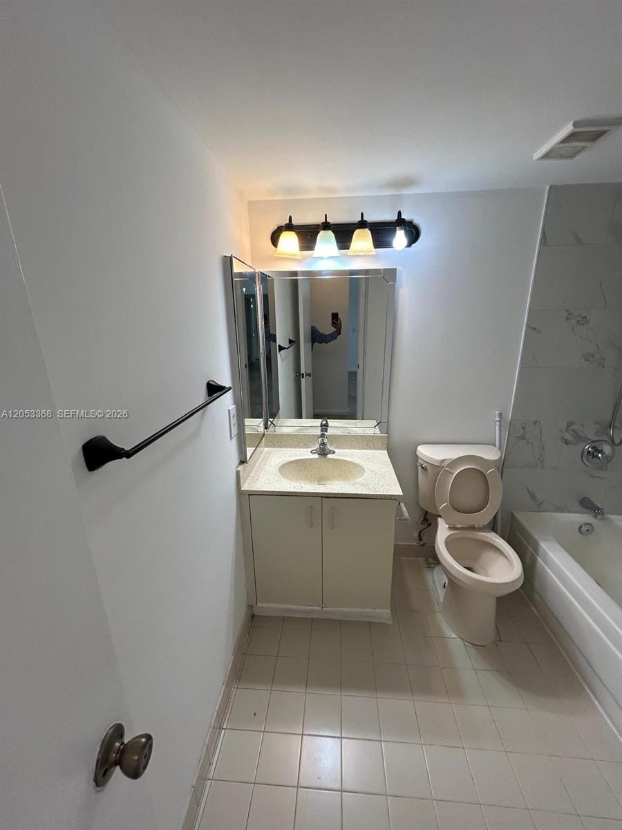 8851 Wiles Road 208, Coral Springs, FL 33067 photo 13