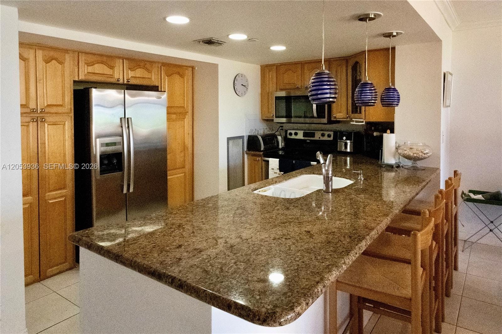 2555 Collins Avenue 308 — photo 4