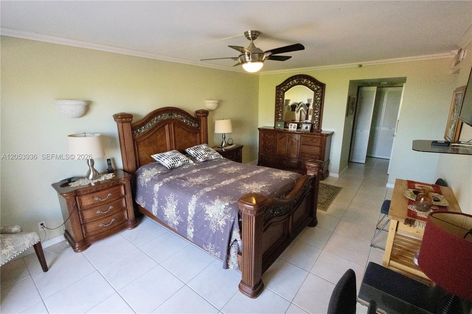 2555 Collins Avenue 308 — photo 8