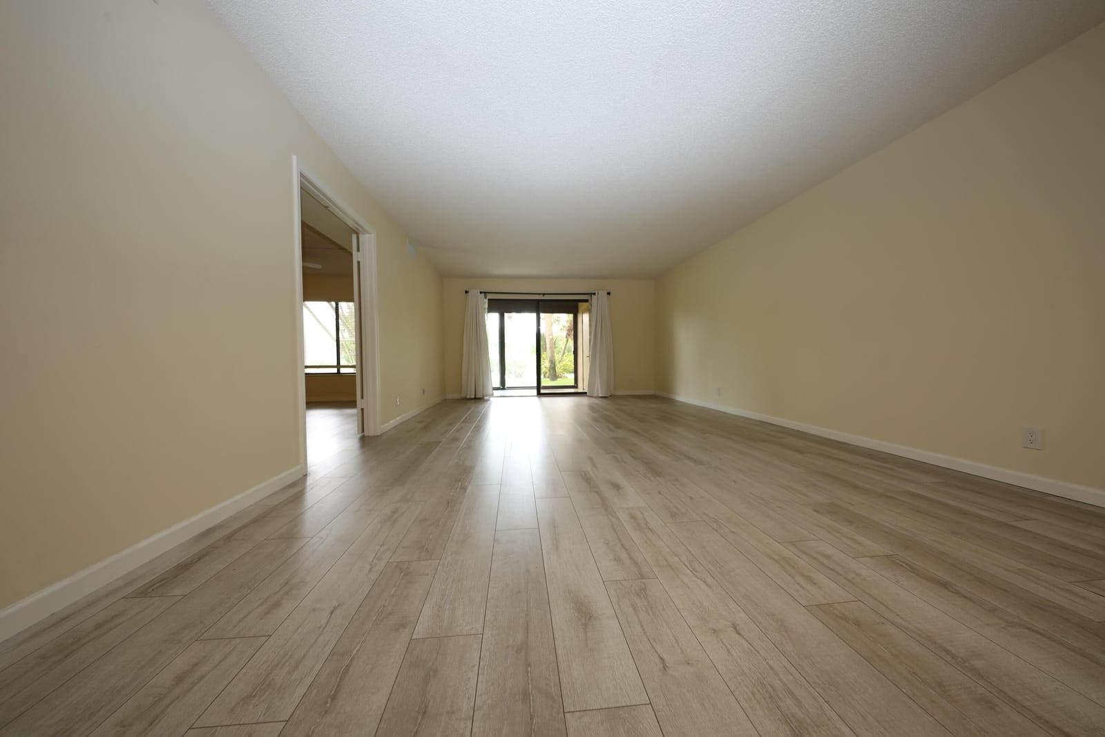 10187 Mangrove Drive 104, Boynton Beach, FL 33437 photo 8