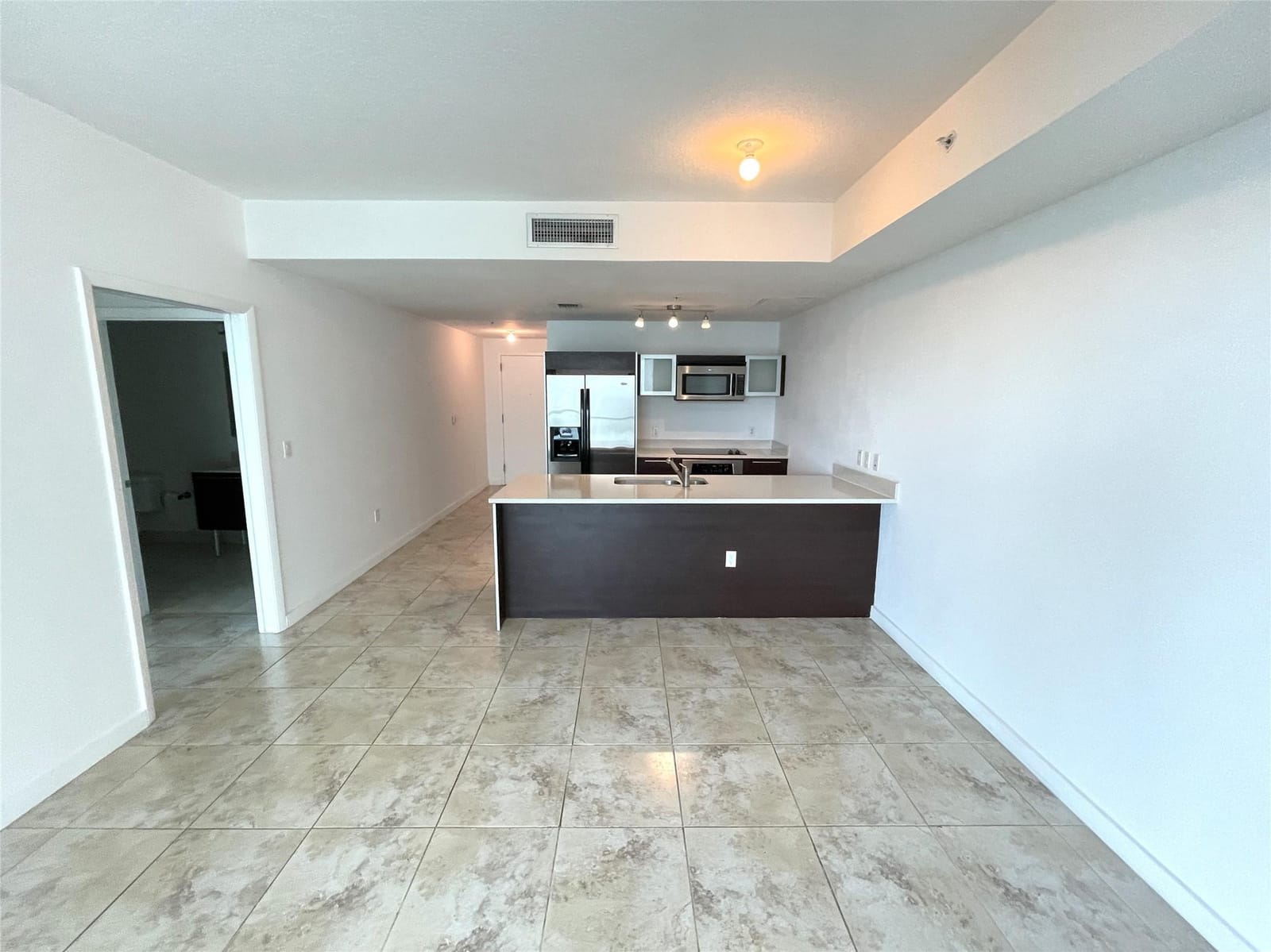 1900 N BAYSHORE Drive 1709 — photo 3