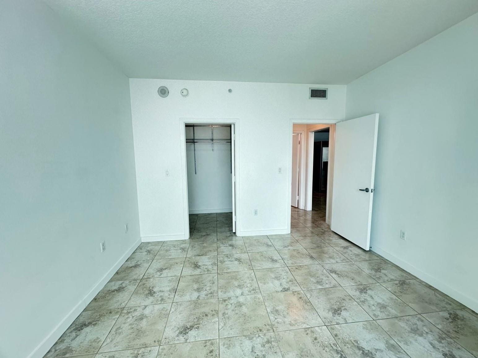 1900 N BAYSHORE Drive 1709 — photo 7