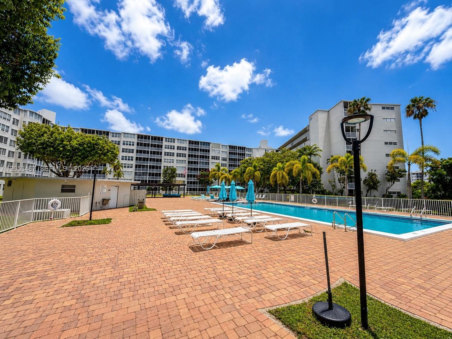 1750 NE 191st Street 605-1, Miami, FL 33179 photo 23