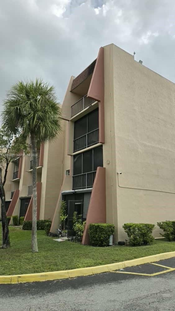 13707 Kendale Lakes Circle PH11, Miami, FL 33183