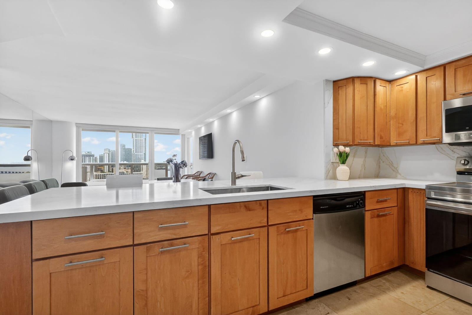 1717 N BAYSHORE Drive A-2935, Miami, FL 33132 photo 17