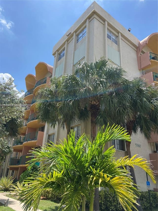 9350 Fontainebleau Boulevard 609, Miami, FL 33172