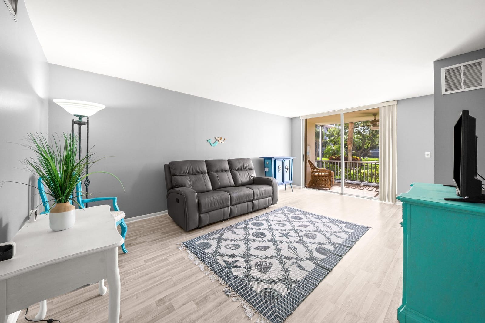 2525 Florida Boulevard 130 — photo 3