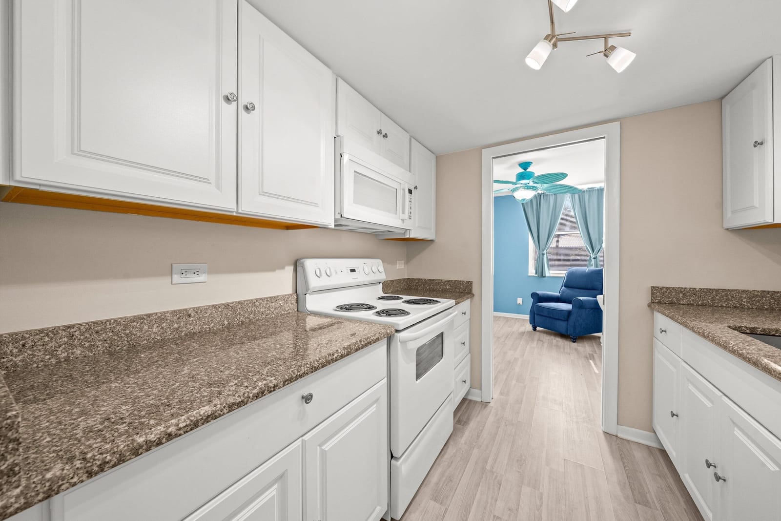 2525 Florida Boulevard 130 — photo 10