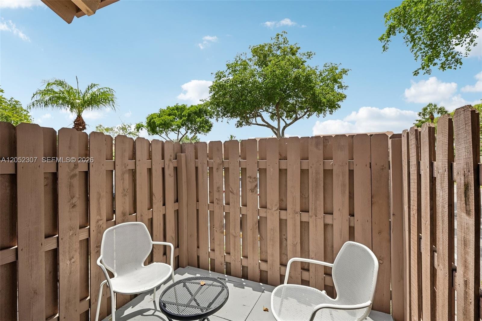 2112 SW 81st Way — photo 4