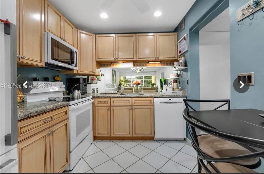 1103 Bahama Bend H2 — photo 4
