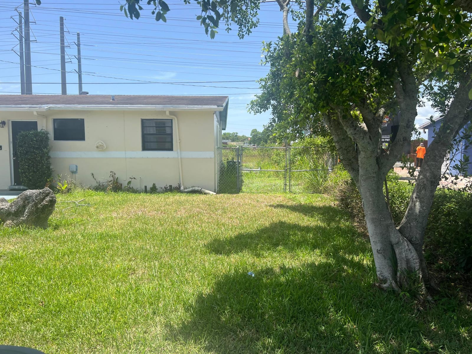 1131 W 1st Street — photo 3