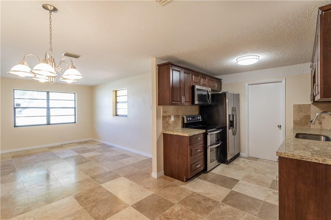 1131 W 1st Street — photo 5