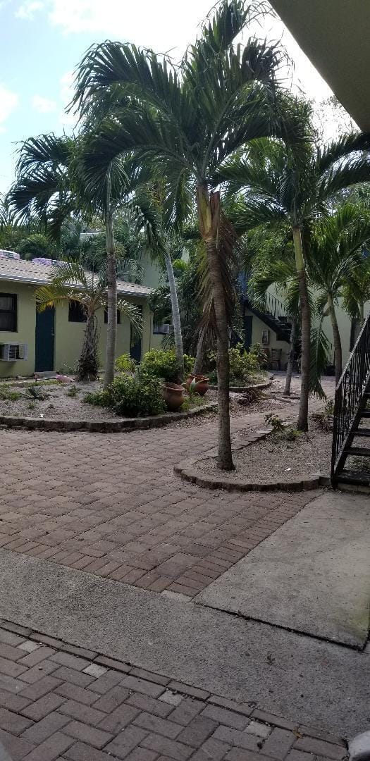 1113 SW 15TH Terrace 11 — photo 1