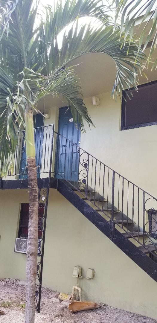 1113 SW 15TH Terrace 11 — photo 2