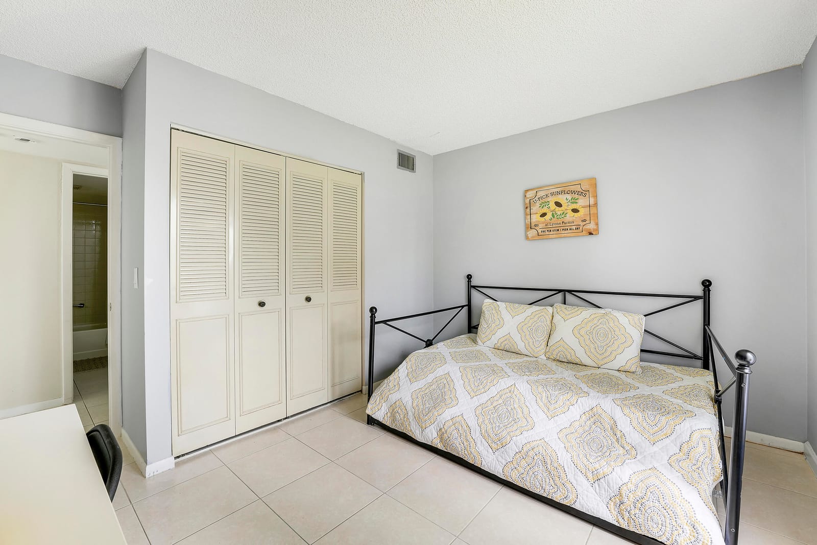 1112 Green Pine Boulevard G1, West Palm Beach, FL 33409 photo 14
