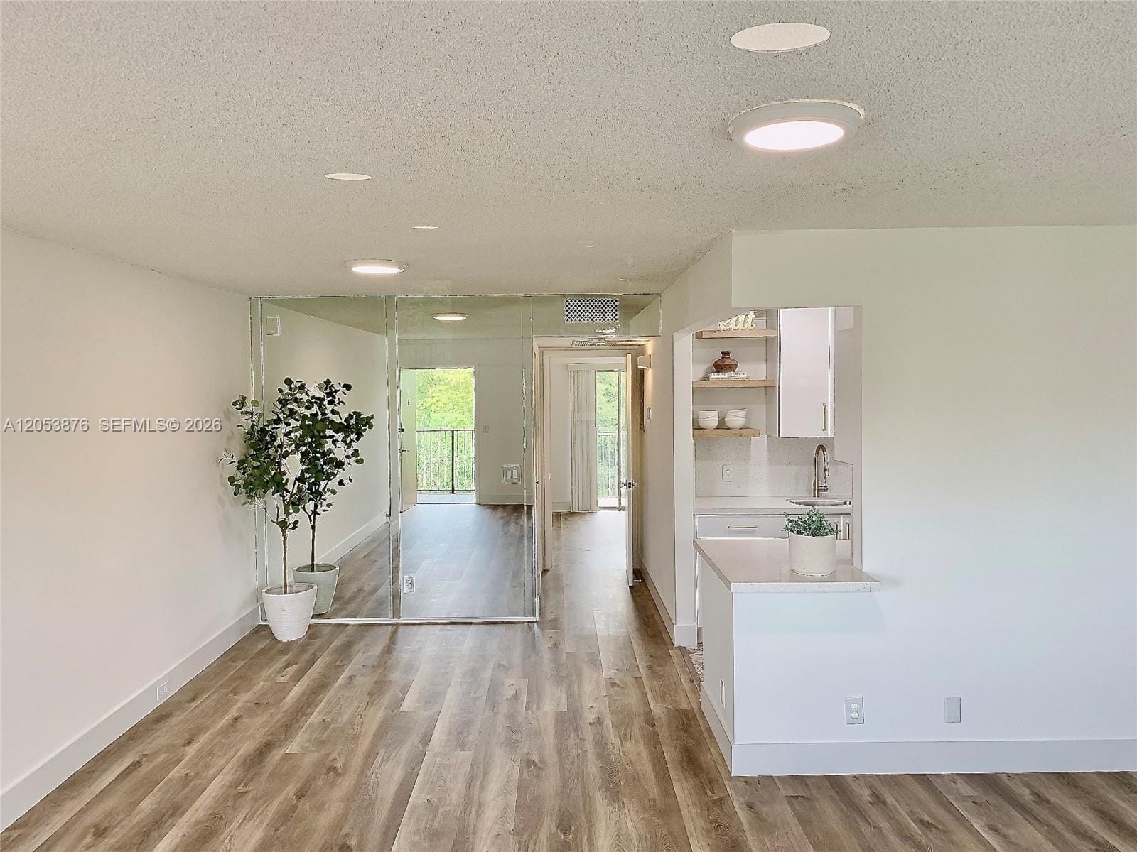 101 SW 132nd Way 413J — photo 3