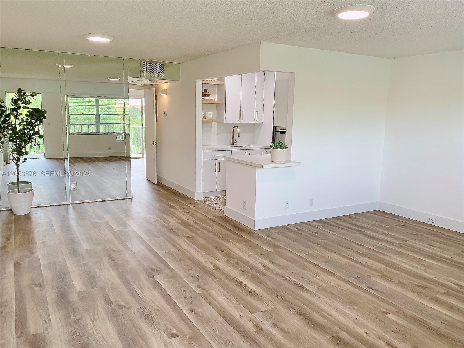 101 SW 132nd Way 413J — photo 4