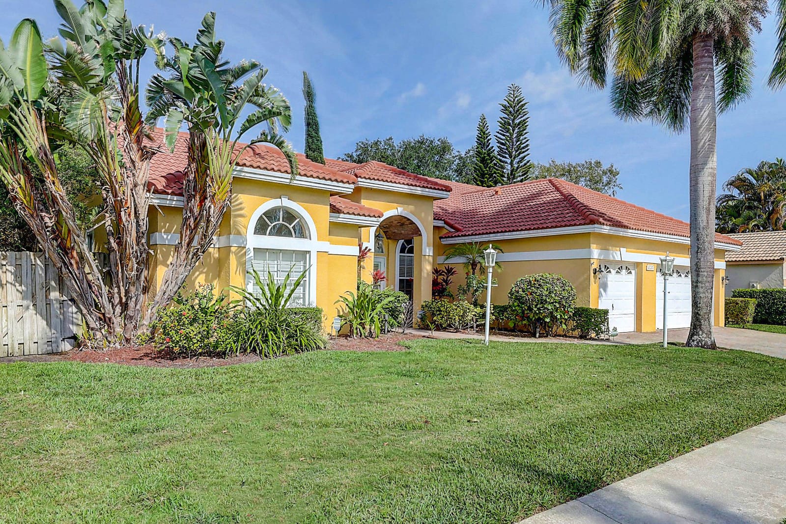 10207 Allamanda Boulevard, Palm Beach Gardens, FL 33410 photo 2