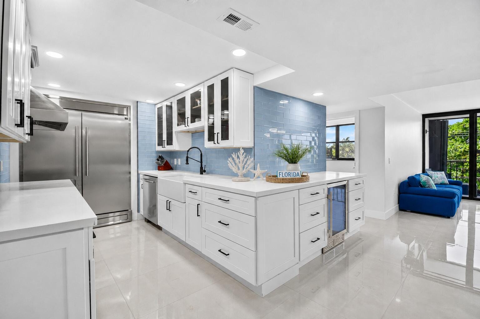 5600 N Flagler Drive Unit 207, West Palm Beach, FL 33407