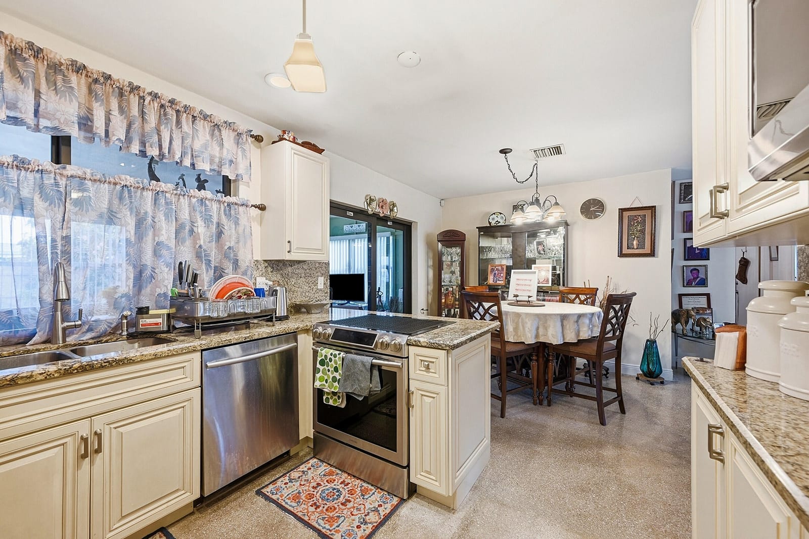 1310 SW 7th Avenue, Deerfield Beach, FL 33441 photo 11