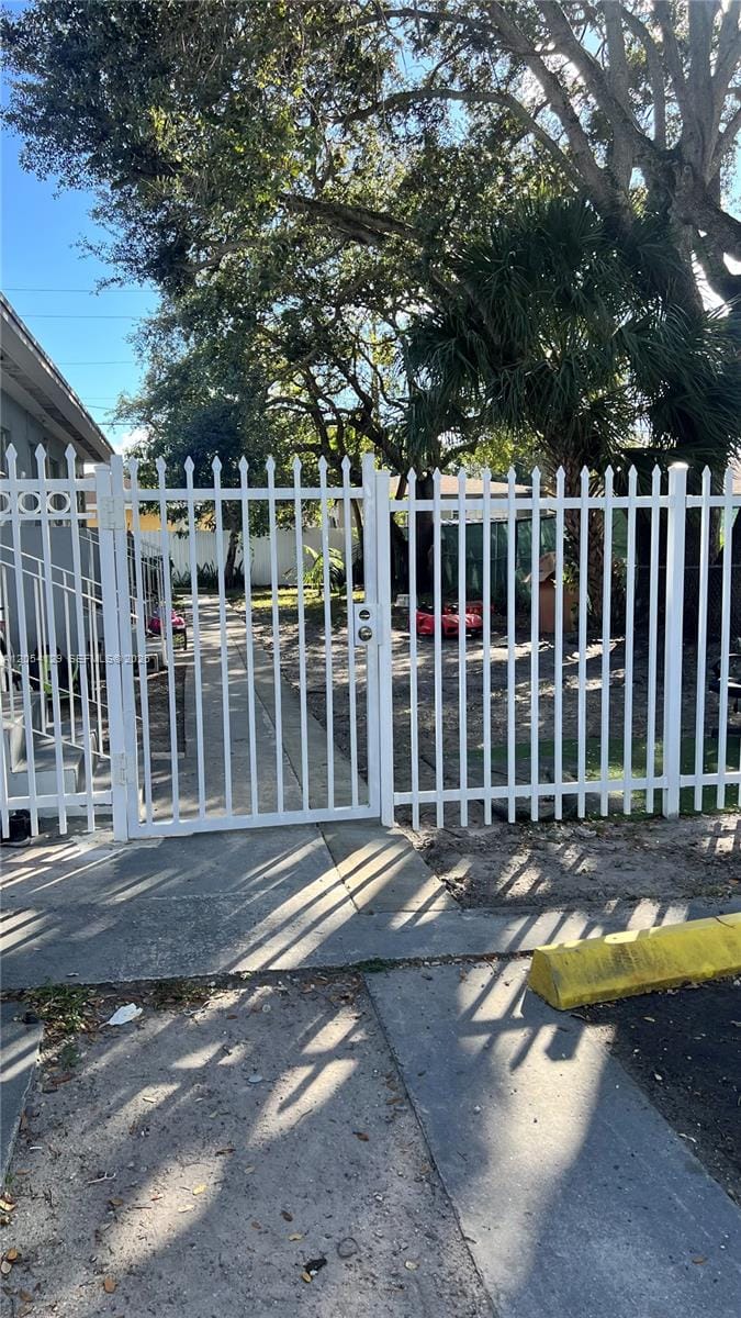 2560 Wilmington Street 2 — photo 4