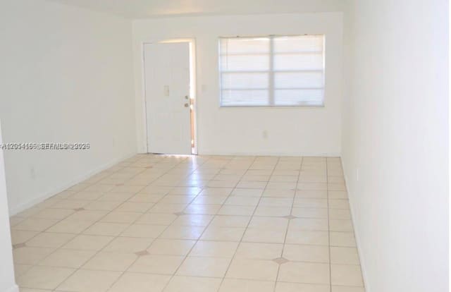 1350 NE 119th Street 135019, Miami, FL 33161