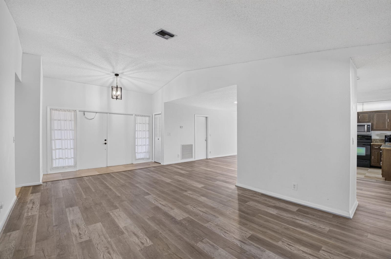 17667 Pine Needle Terrace — photo 7