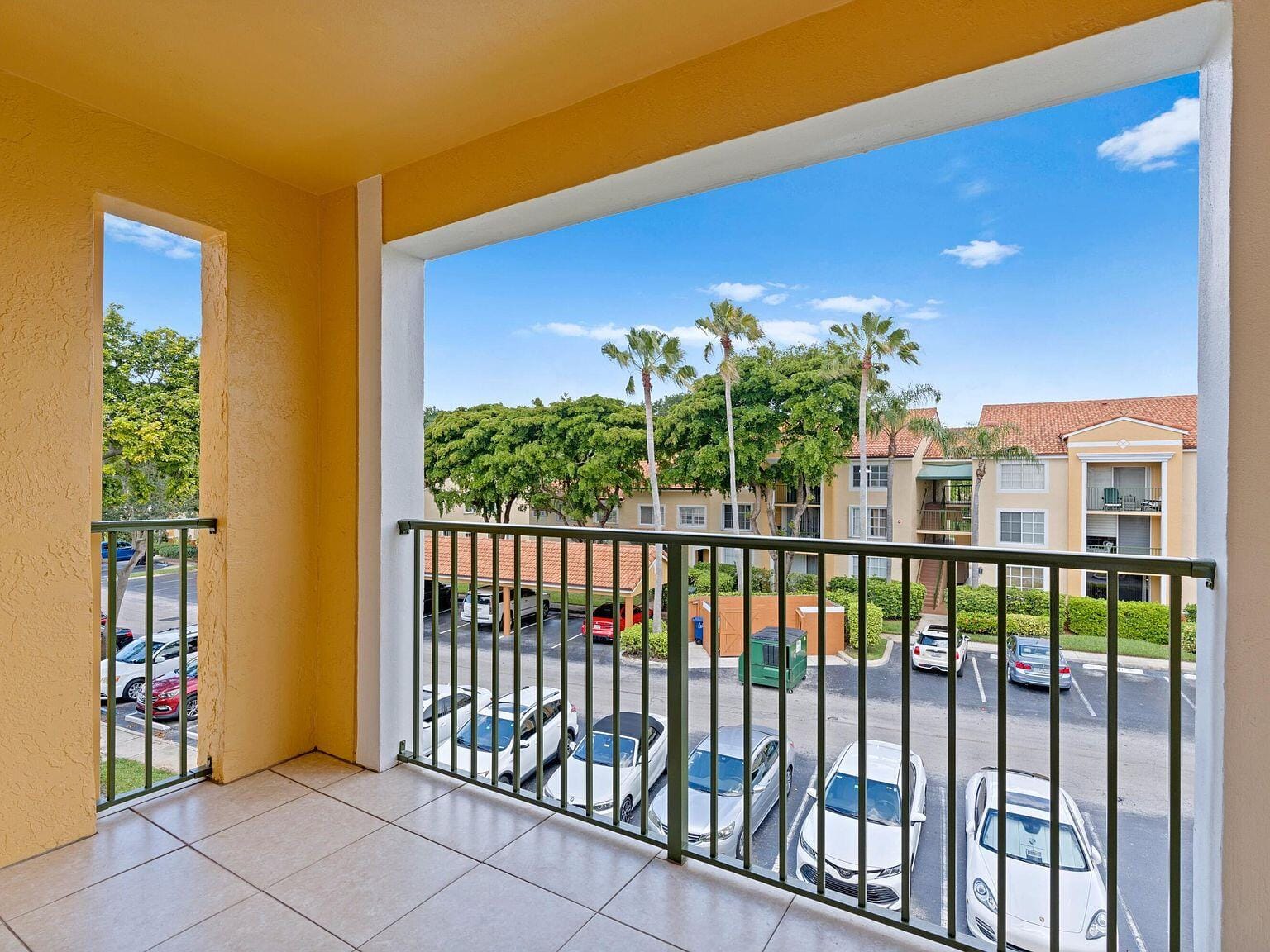 135 Yacht Club Way 305, Hypoluxo, FL 33462