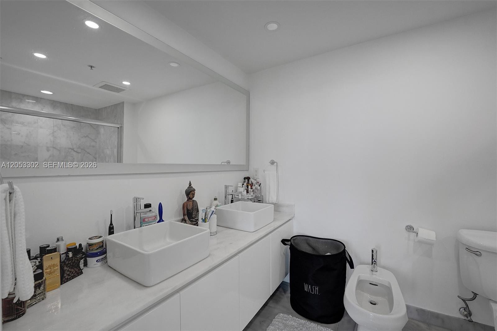 601 NE 36th Street 811 — photo 7