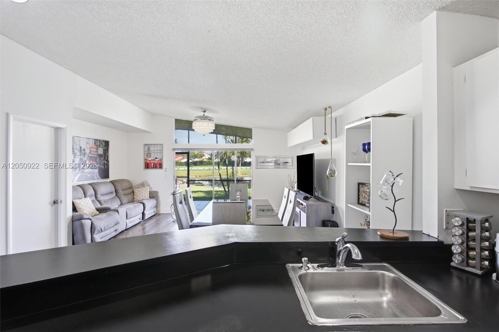 502 Woodgate Circle B — photo 5