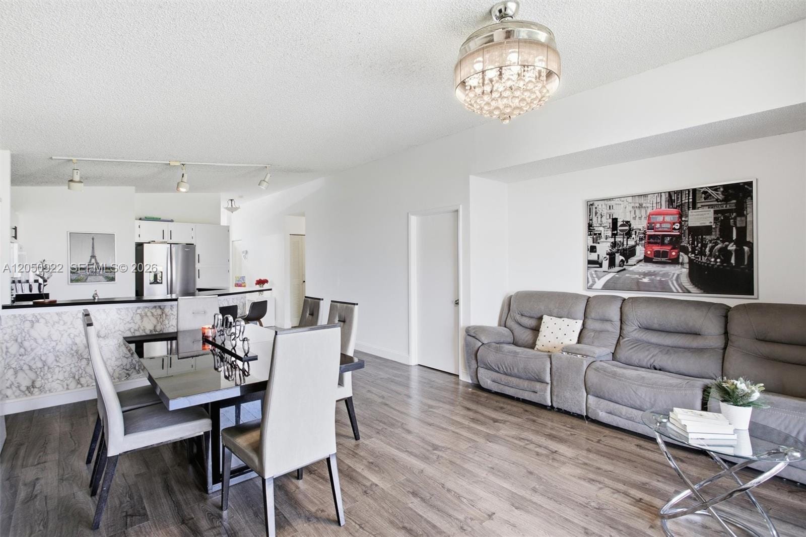 502 Woodgate Circle B — photo 6