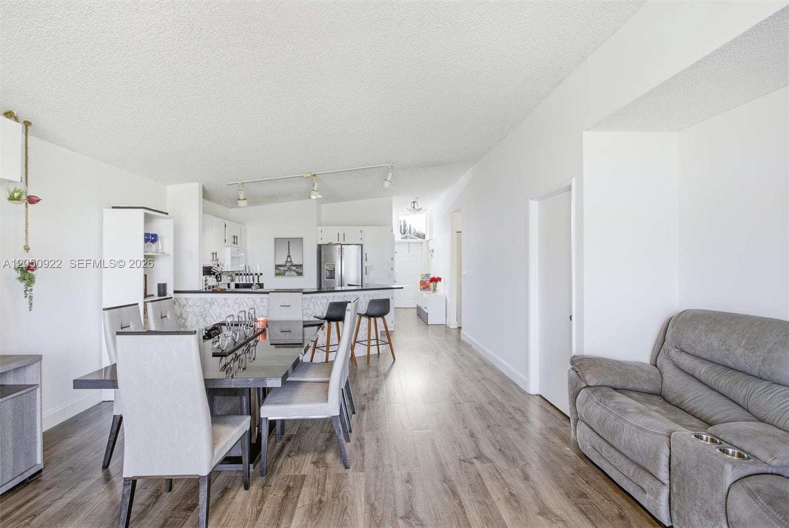 502 Woodgate Circle B — photo 7
