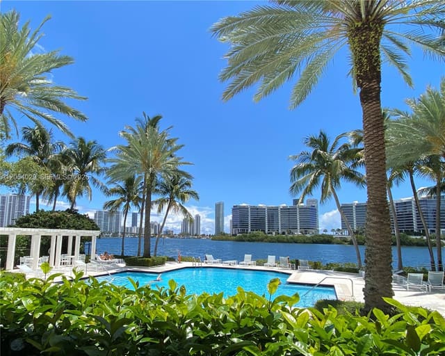 3165 NE 184th Street 6205, Aventura, FL 33160