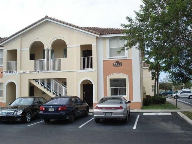 9760 NW 47th Terrace 167, Doral, FL 33178