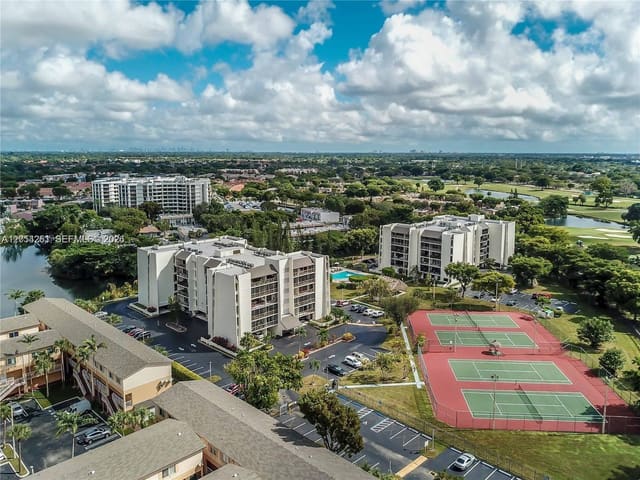 14203 SW 66th Street 503, Racquet Club Of Kendale L, Miami, FL