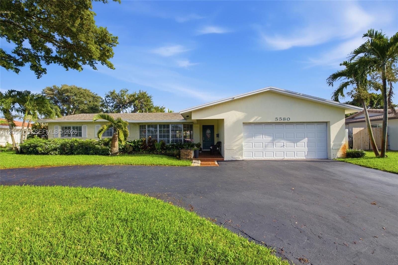 5580 SW 7th Street, Plantation, FL 33317