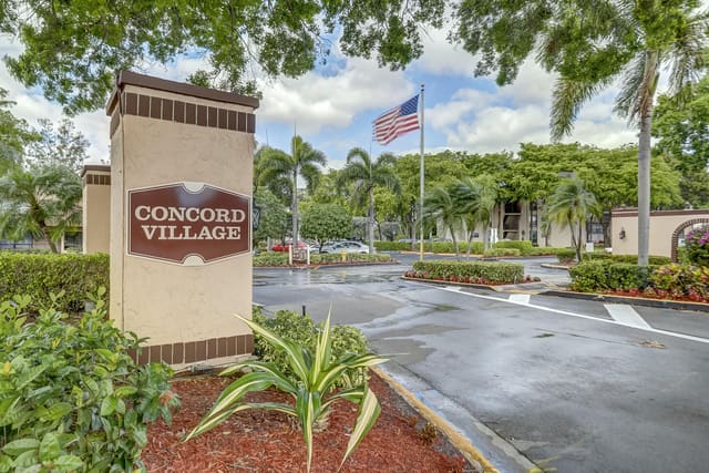 6751 N UNIVERSITY Drive 302, Tamarac, FL 33321
